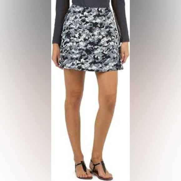 NWT VIVIENNE TAM 10 A-Line Urban Jungle Burnout Faux Suede Metallic Gray Skirt - Picture 1 of 12